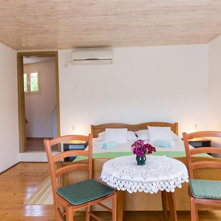 Apartments Miskovic Donje Celo 외부 사진