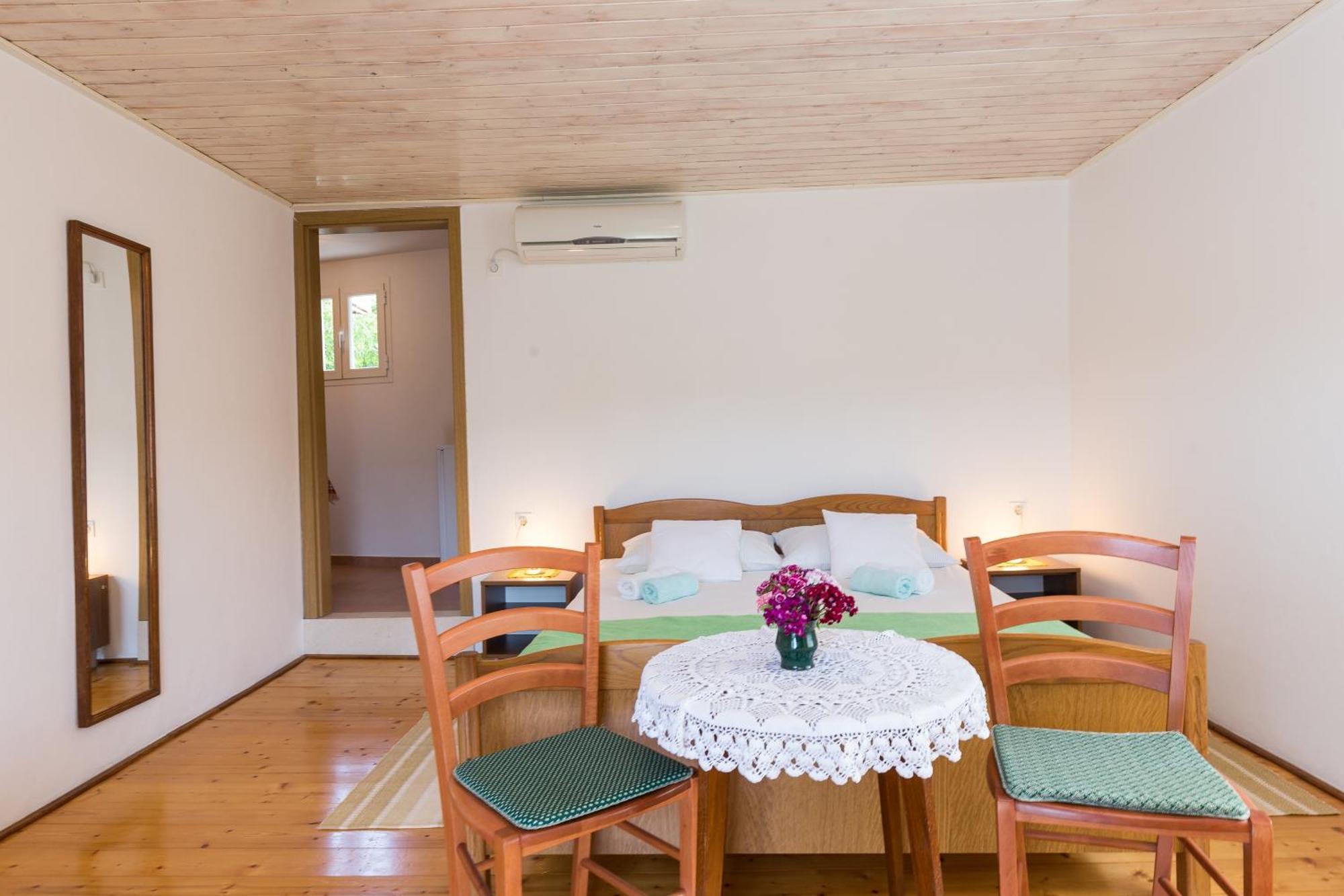 Apartments Miskovic Donje Celo 외부 사진